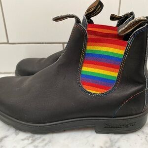 Blundstone Chelsea boots - men’s size 10 - with rainbow trim